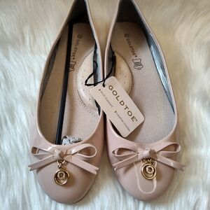 Gold Toe Women's Beige Ballet Flats